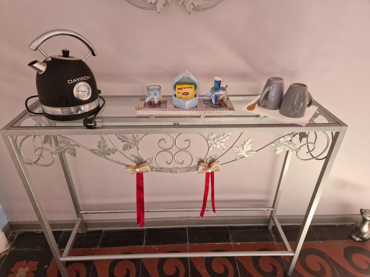 Bed and Breakfast Chez Dedou Et Madou Florensac Exterior foto